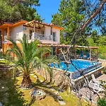 Siesta * Kusadasi